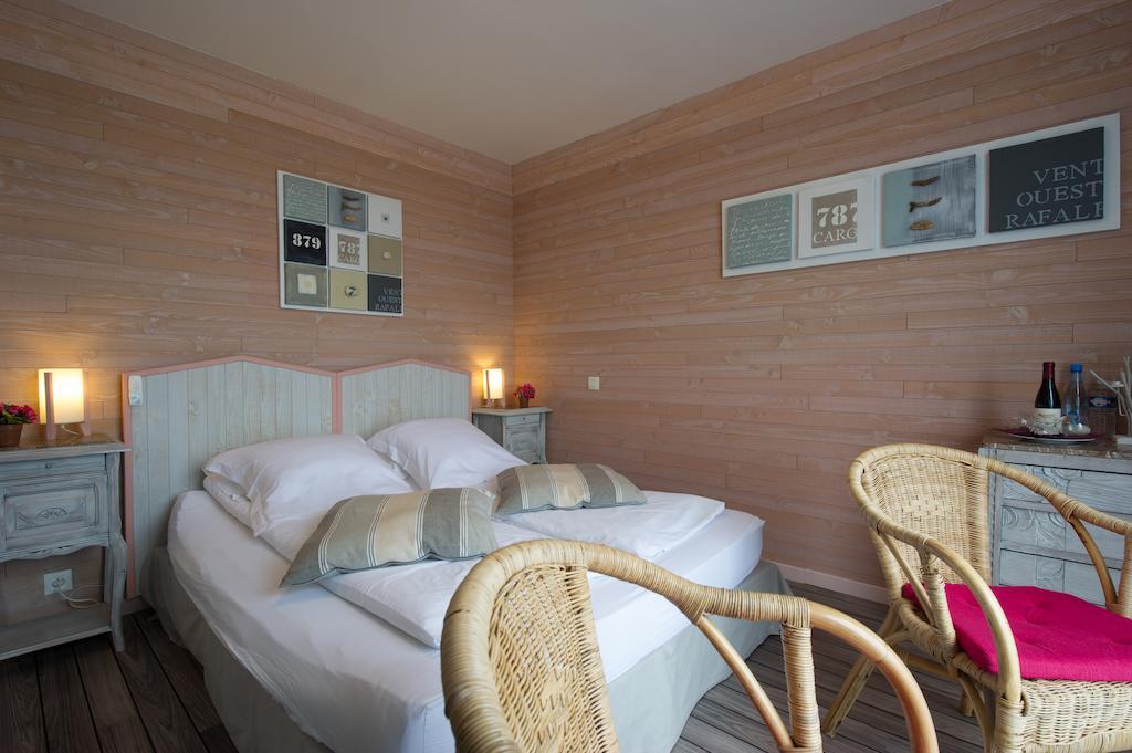 Villa Tremail - La Plage Au Pied De Votre Chambre Вімере Екстер'єр фото