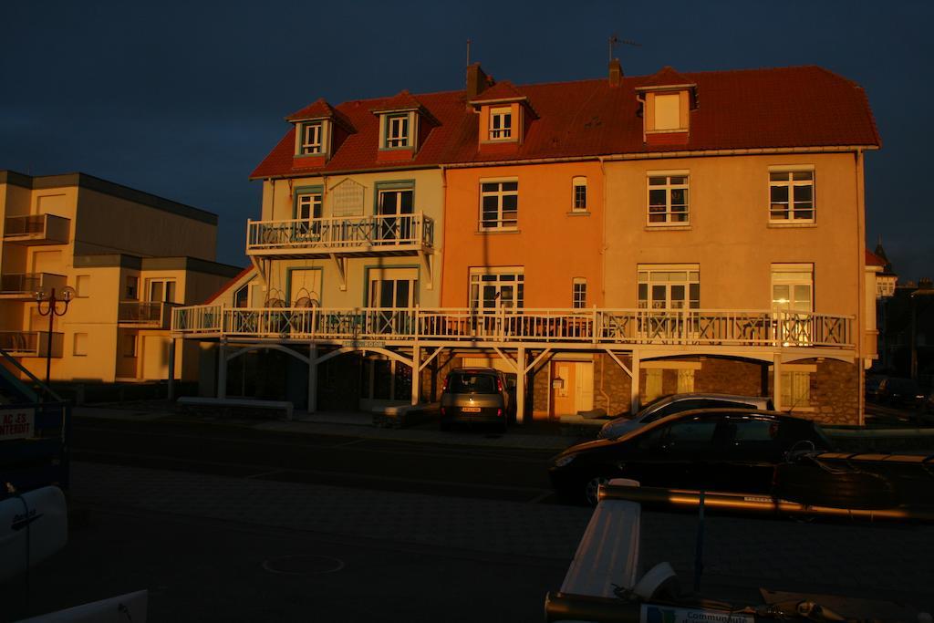 Villa Tremail - La Plage Au Pied De Votre Chambre Вімере Екстер'єр фото
